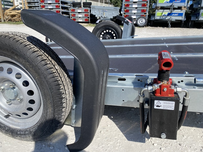 Portamotos con descenso hidráulico Martz TEMA