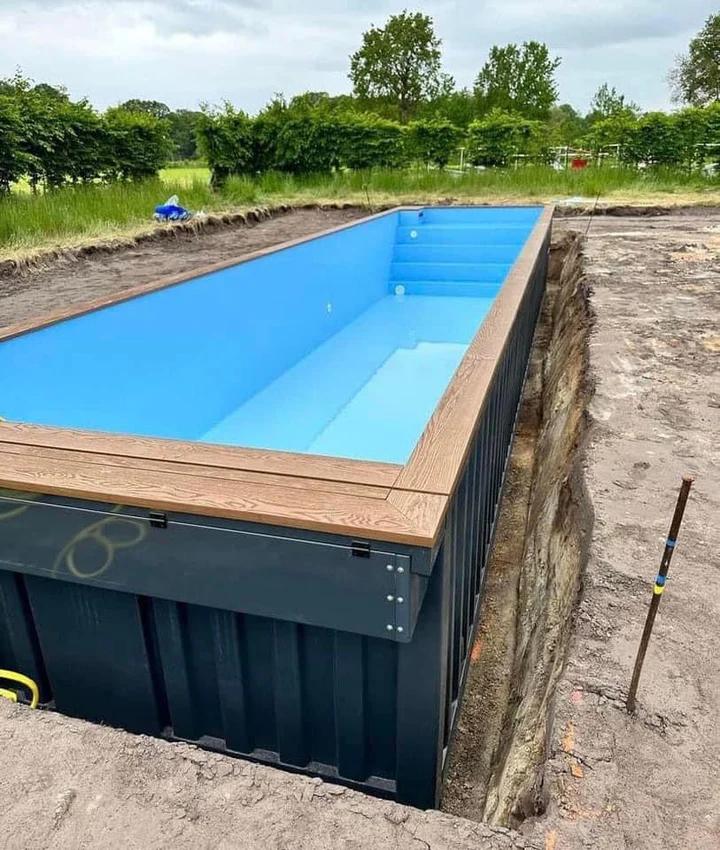 Contenedor piscina 12m