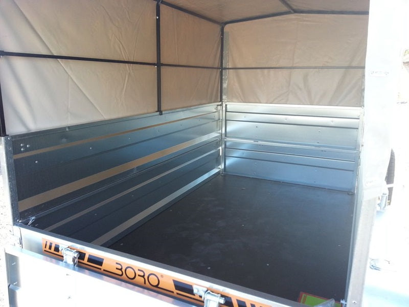 Remolque portaequipajes Boro de 2 ejes y 750 kg: Conducir sin carnet electrónico